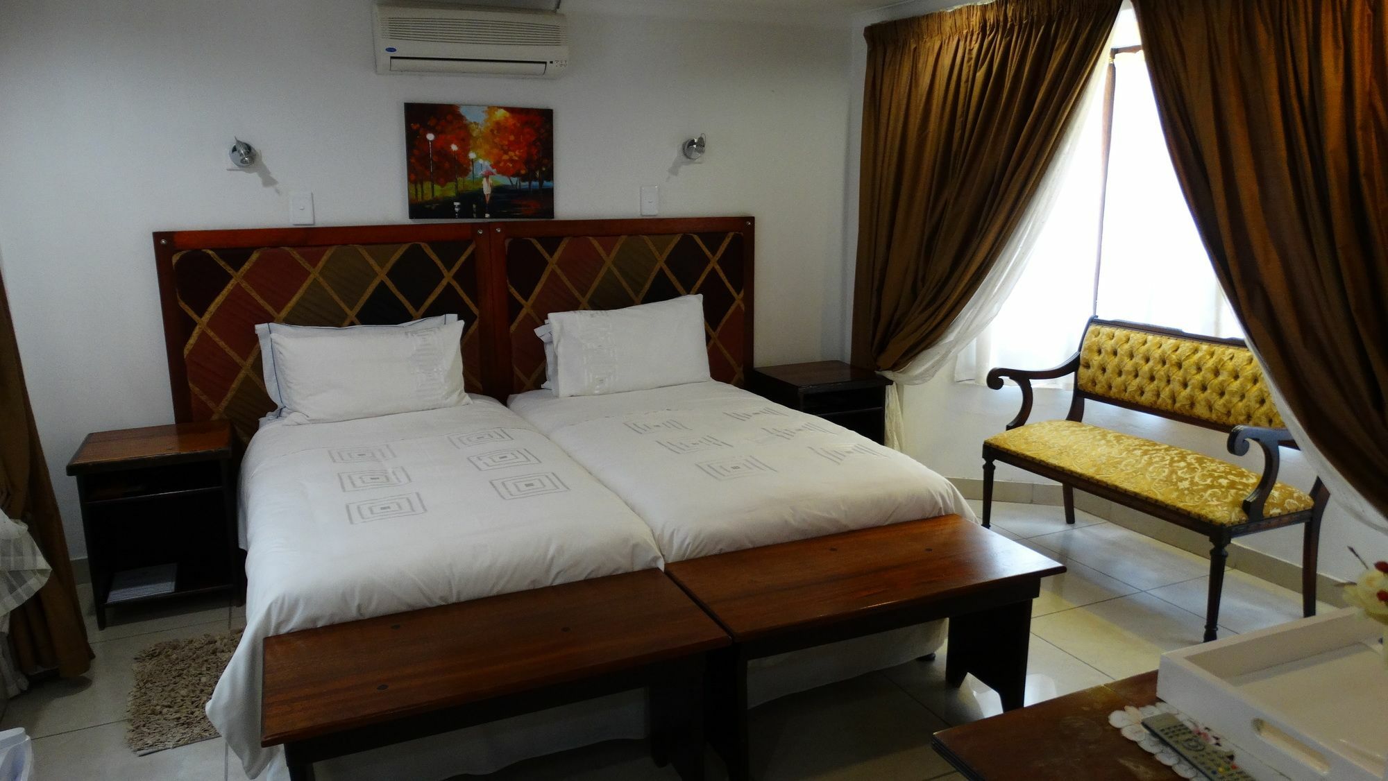 Sleepers Villa Guesthouse 波罗克瓦尼 外观 照片