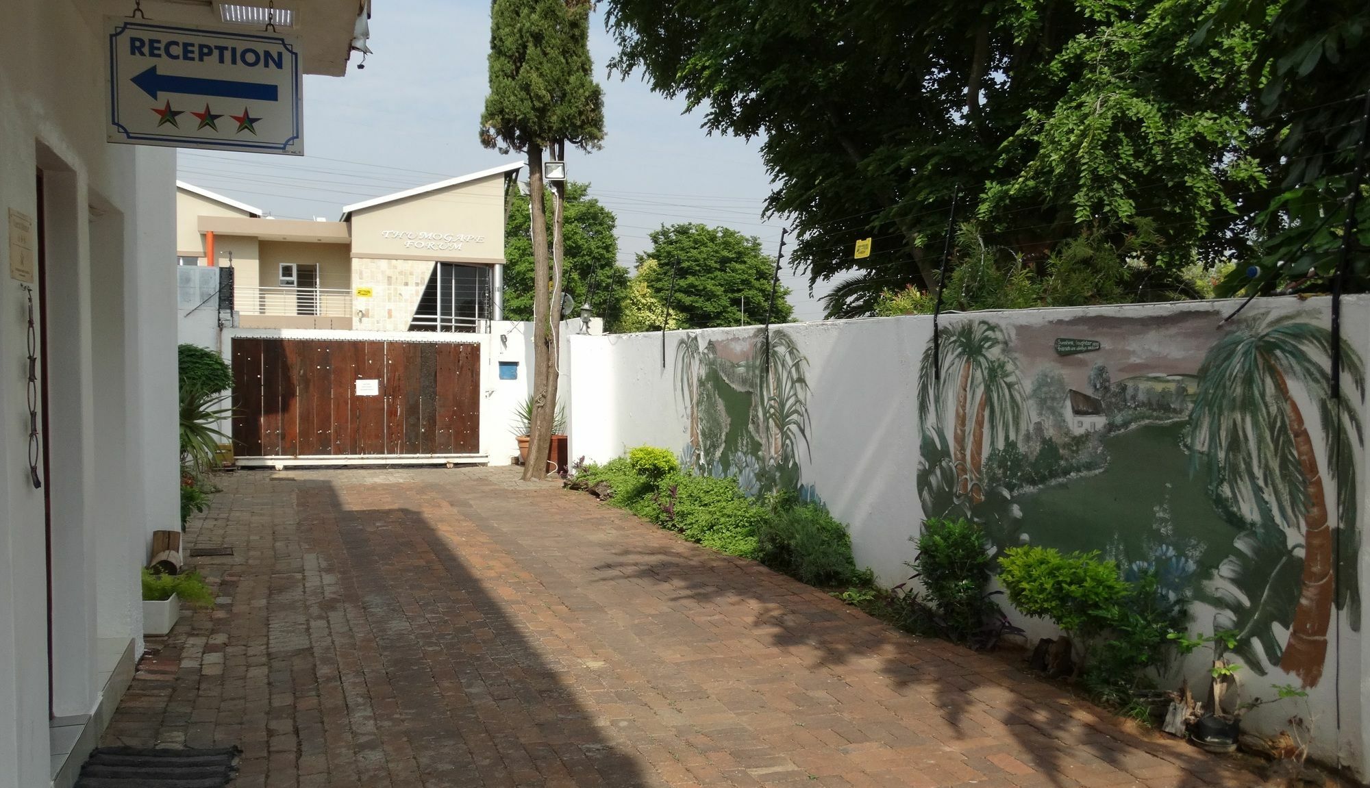 Sleepers Villa Guesthouse 波罗克瓦尼 外观 照片